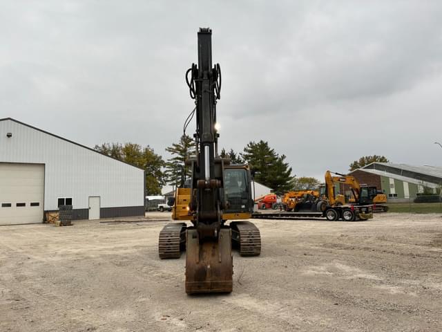 Image of John Deere 210G LC equipment image 2