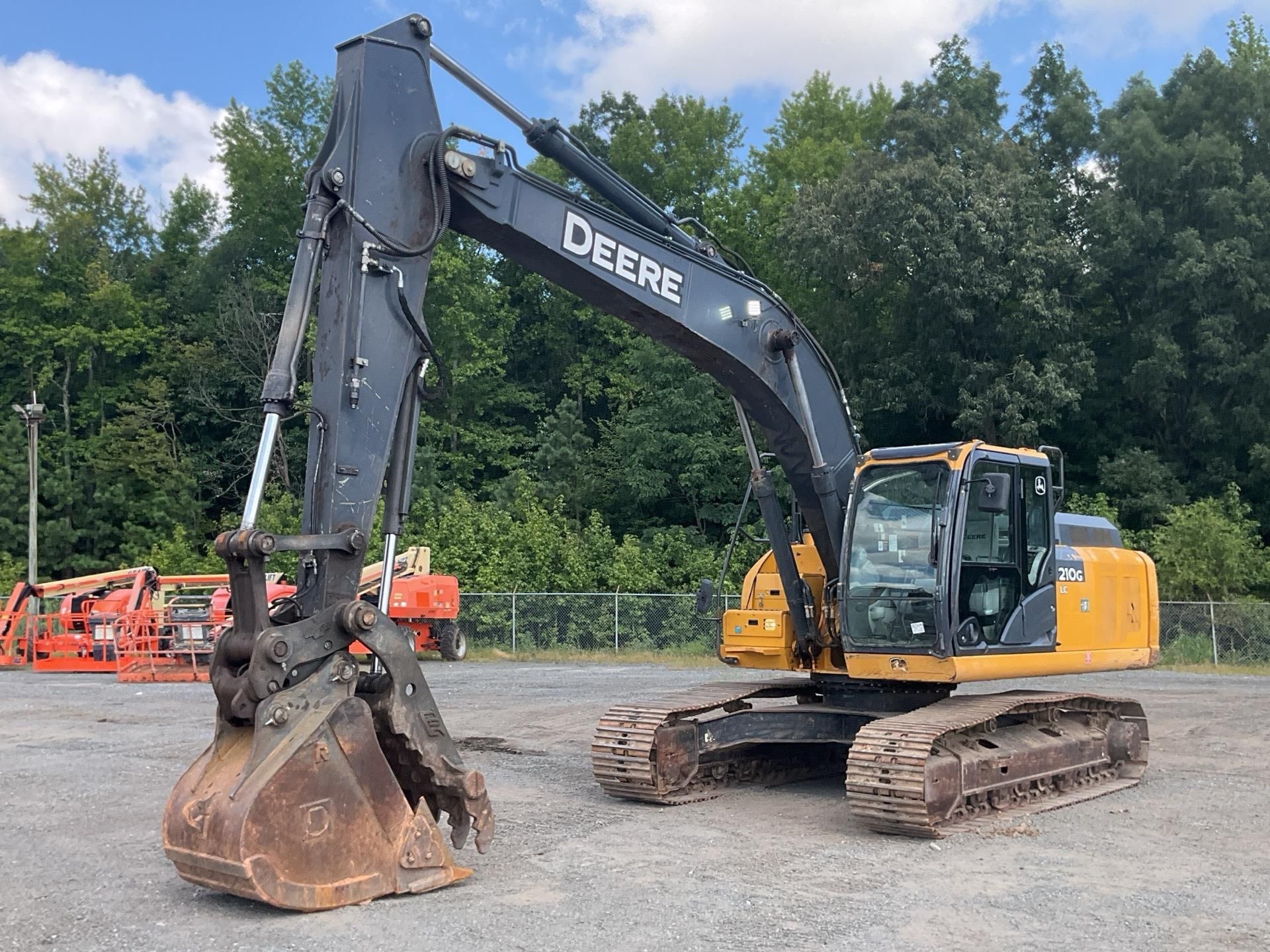 2019 John Deere 210G LC Equipment Image0