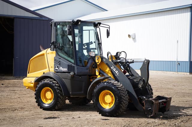 Image of John Deere 244L equipment image 2