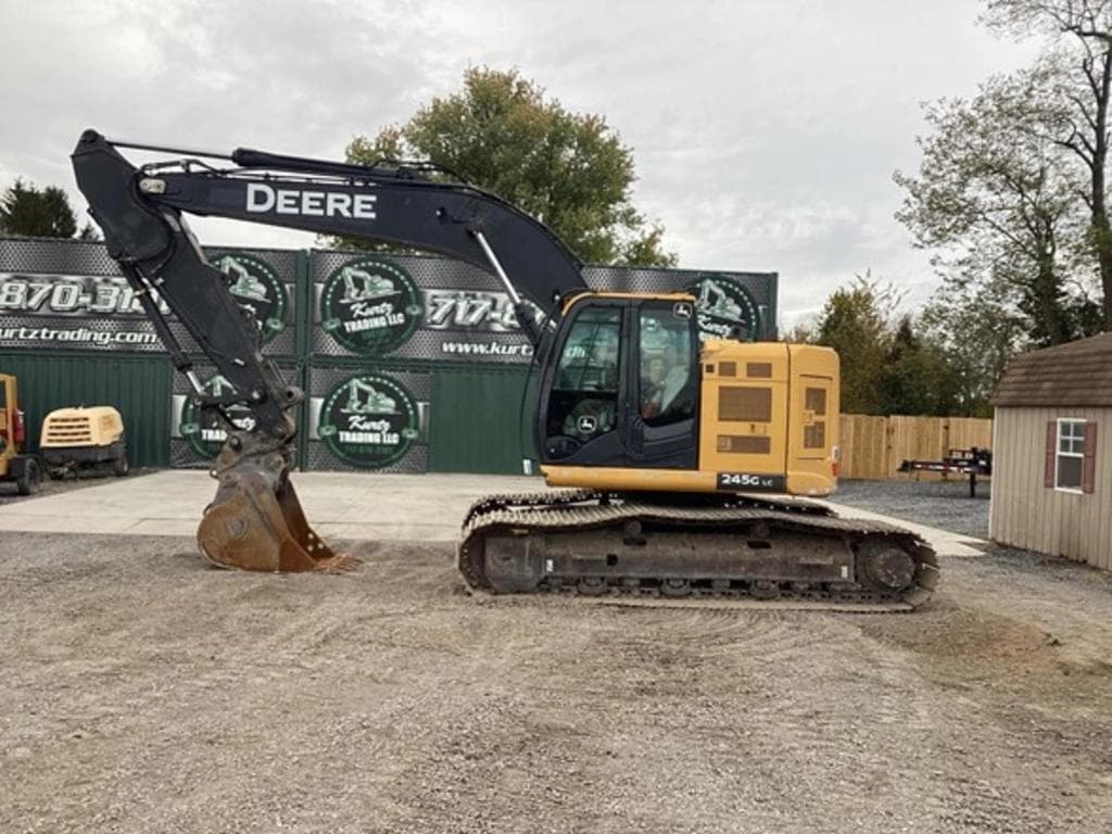Image of John Deere 245G LC Primary image