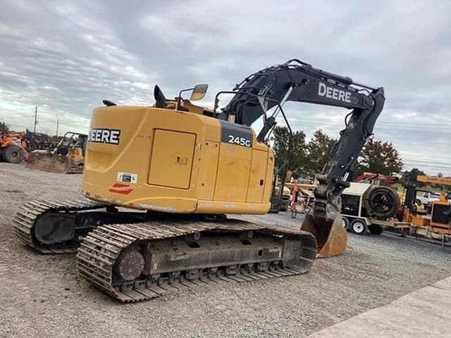 Image of John Deere 245G LC equipment image 3