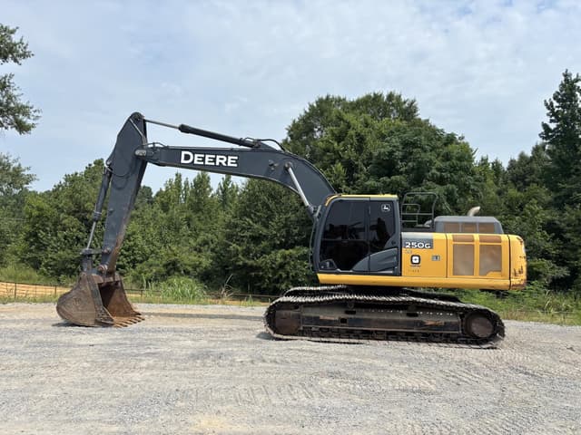 Image of John Deere 250G LC equipment image 2