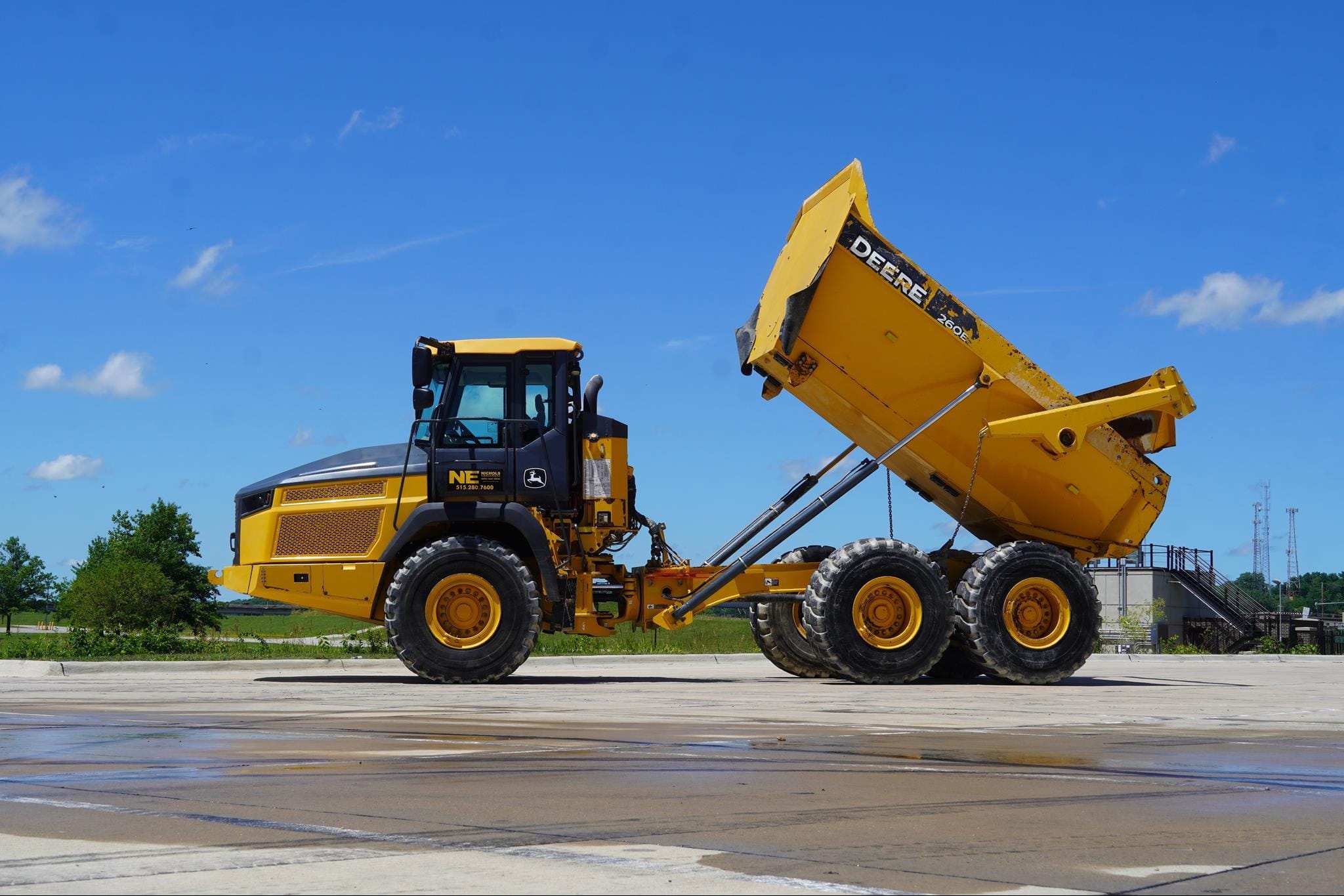 2019 John Deere 260E Equipment Image0