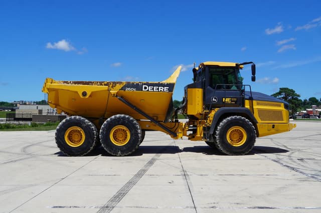 Image of John Deere 260E equipment image 4