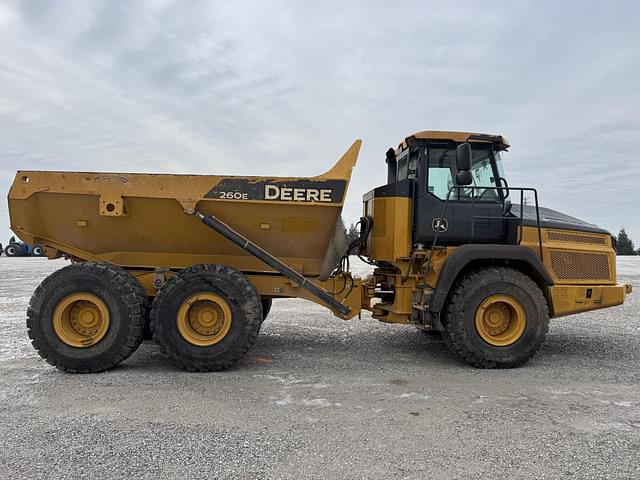 Image of John Deere 260E equipment image 3