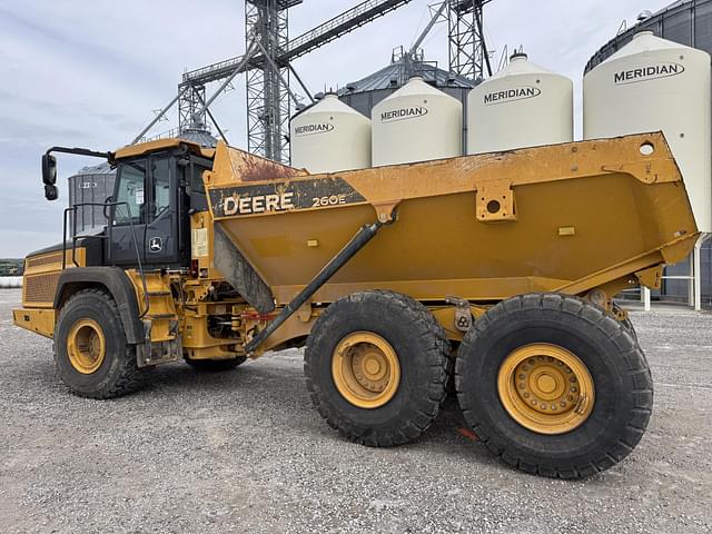 Image of John Deere 260E equipment image 4