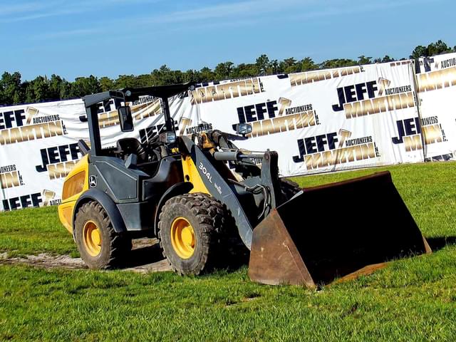 Image of John Deere 304L equipment image 2