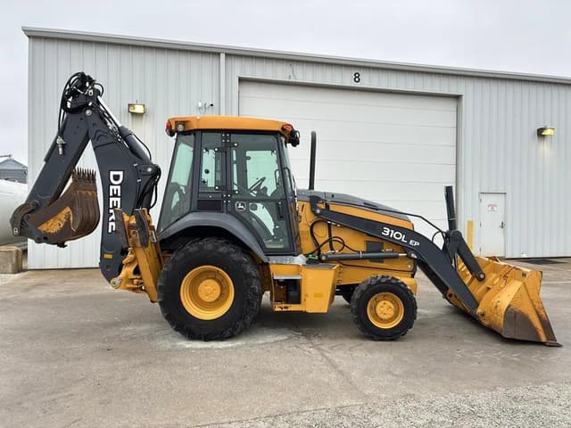 Image of John Deere 310L EP equipment image 3