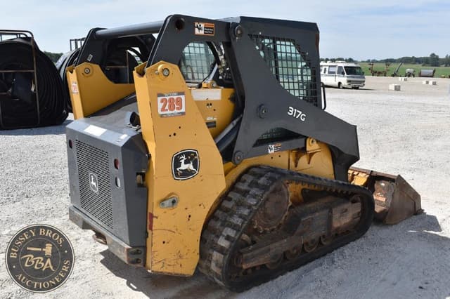 Image of John Deere 317G equipment image 3