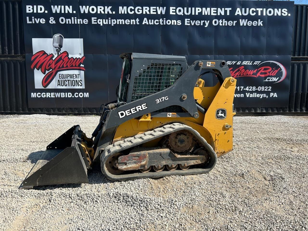 2019 John Deere 317G Equipment Image0