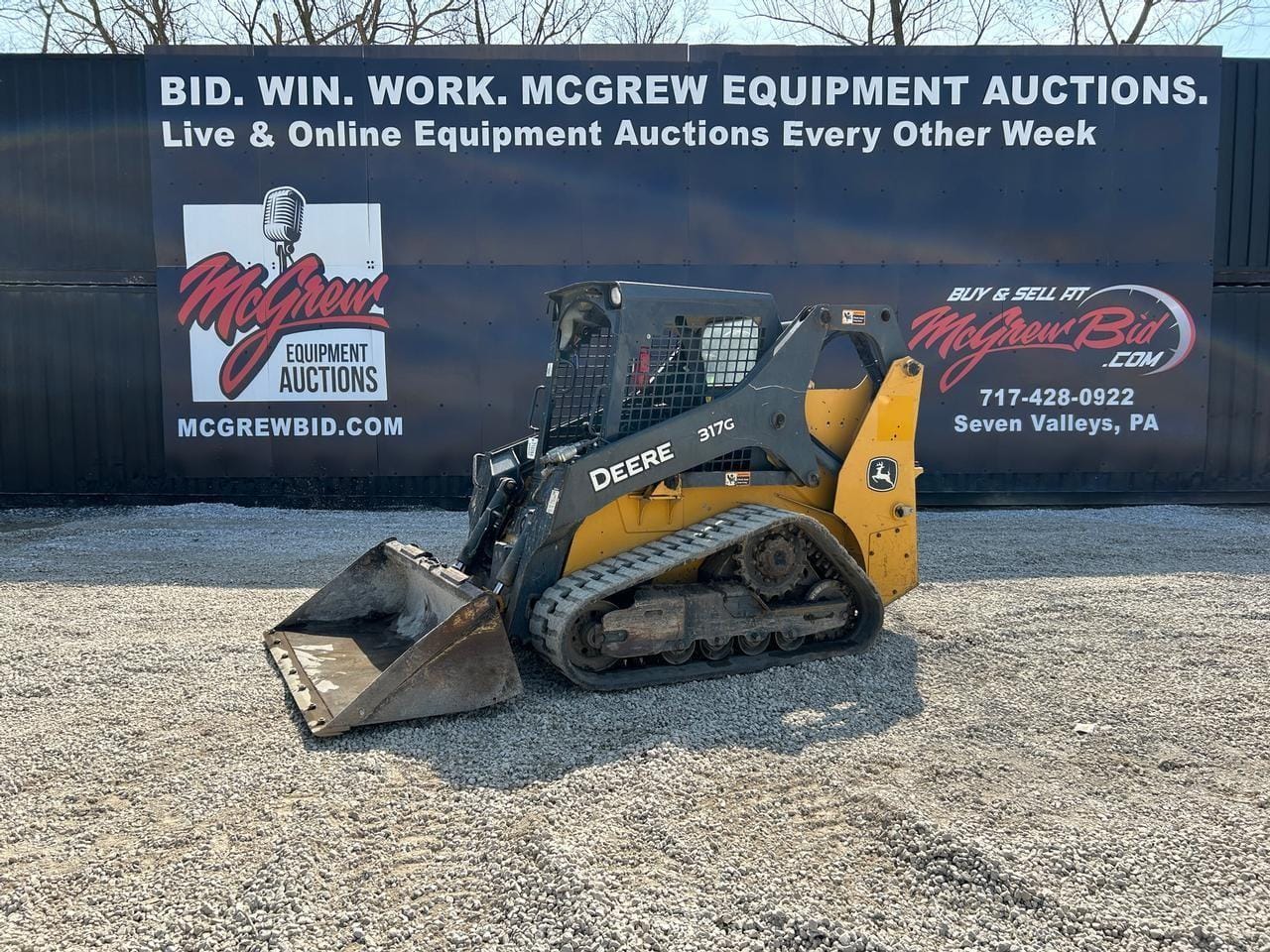 2019 John Deere 317G Equipment Image0