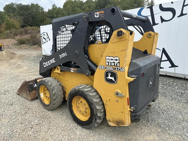 Image of John Deere 318G equipment image 2