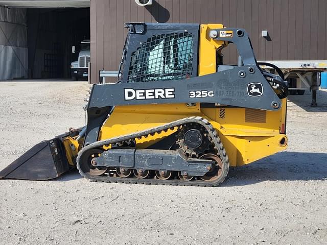 Image of John Deere 325G equipment image 2