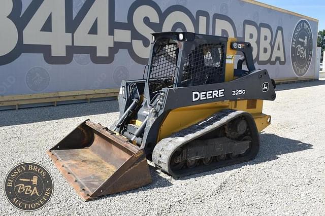 Image of John Deere 325G equipment image 4