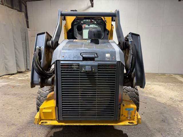 Image of John Deere 330G equipment image 3