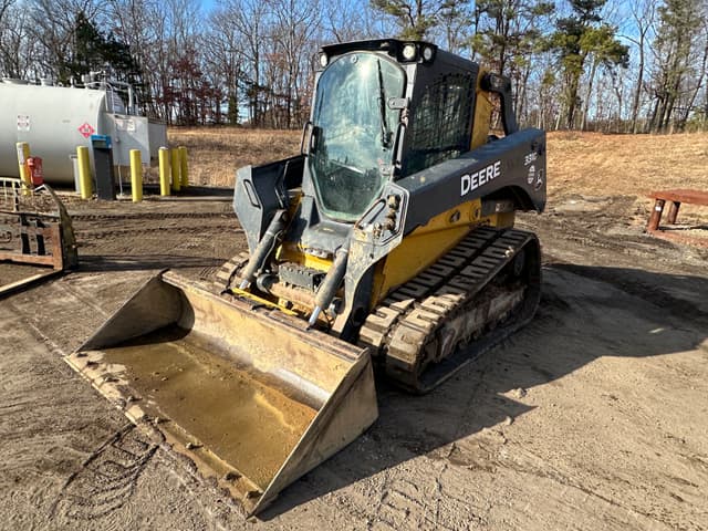 Image of John Deere 331G equipment image 1