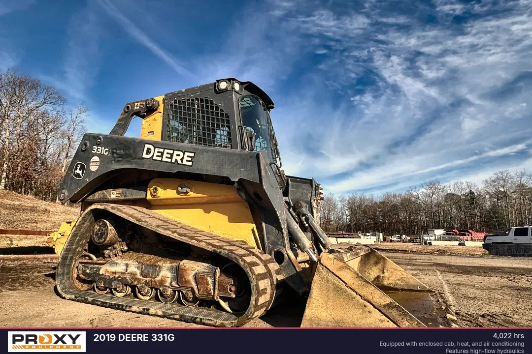Image of John Deere 331G Primary image