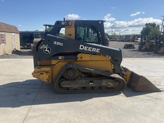 Image of John Deere 331G equipment image 4