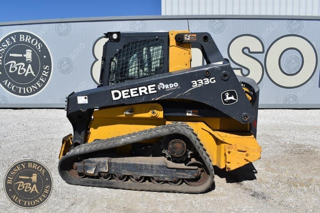 Image of John Deere 333G equipment image 2