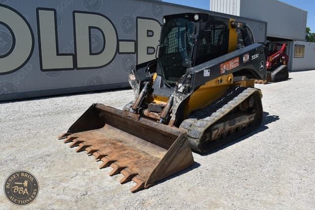 Image of John Deere 333G equipment image 1