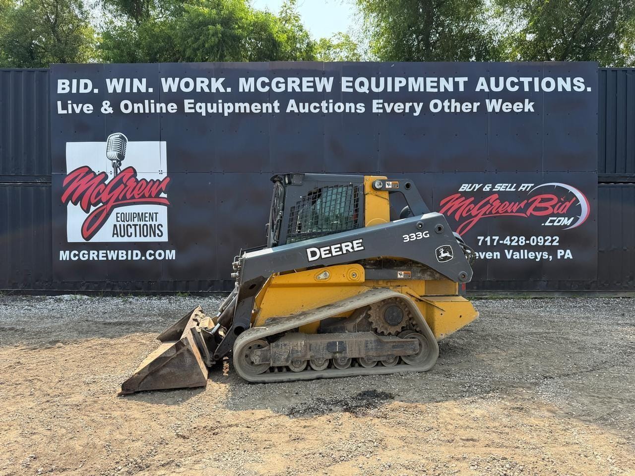2019 John Deere 333G Equipment Image0