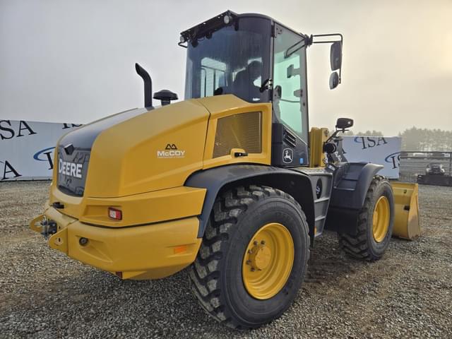 Image of John Deere 344L equipment image 4