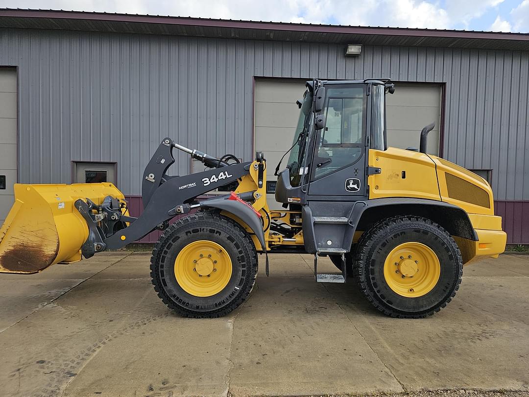 Image of John Deere 344L Primary image