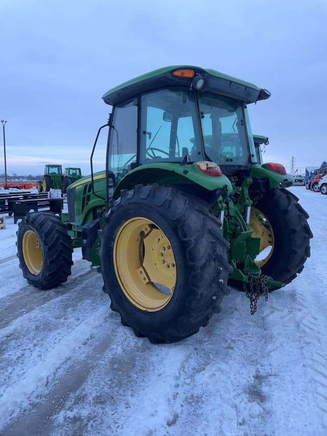 Image of John Deere 5100M equipment image 2