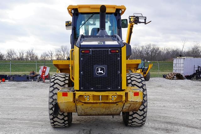 Image of John Deere 544L equipment image 2