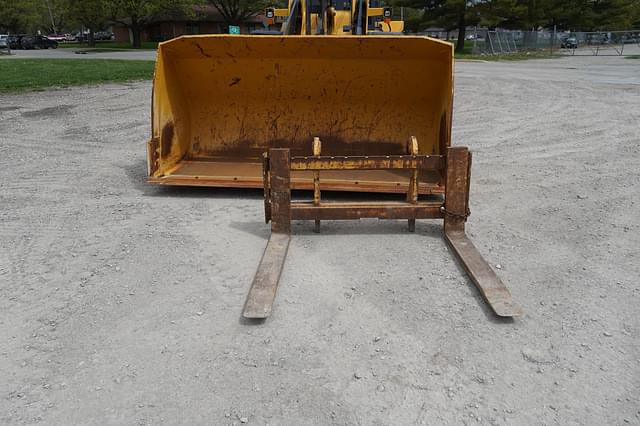 Image of John Deere 544L equipment image 2