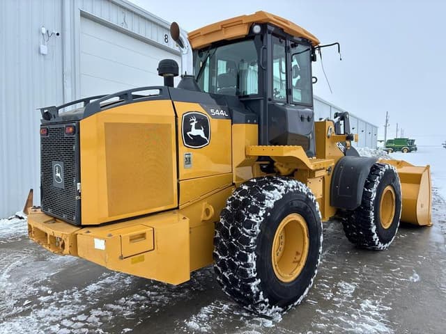 Image of John Deere 544L equipment image 4