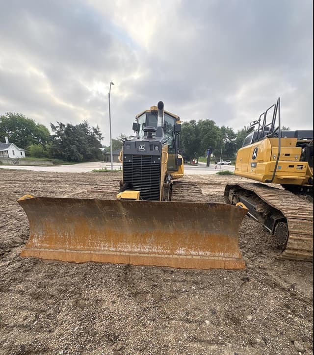 Image of John Deere 700K LGP equipment image 3