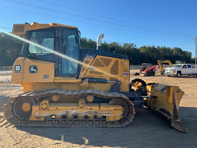 Image of John Deere 700K LGP equipment image 3