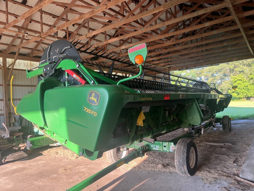 Image of John Deere 735 Image 1