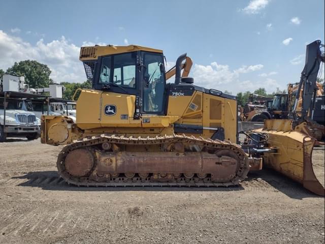 Image of John Deere 750K LGP equipment image 2