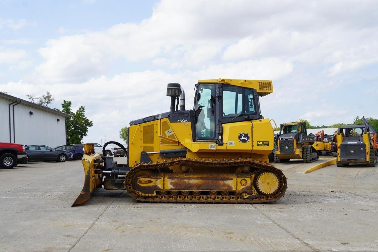 2019 John Deere 750K LGP Equipment Image0