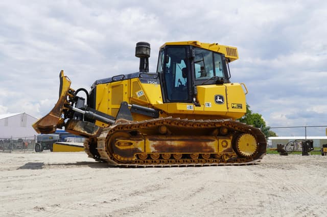 Image of John Deere 750K LGP equipment image 3
