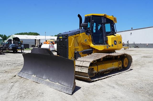 Image of John Deere 750K LGP equipment image 3