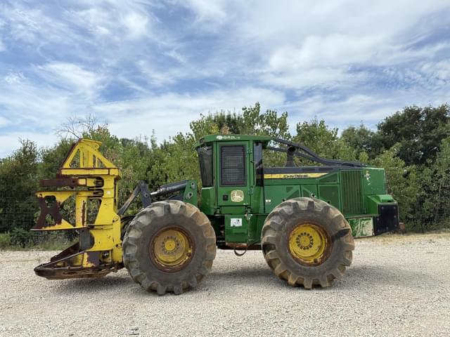 Image of John Deere 843L-II equipment image 2
