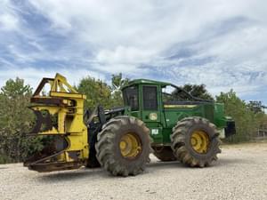 2019 John Deere 843L-II Image