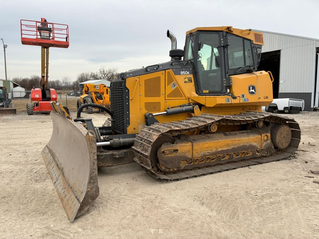 Image of John Deere 850K LGP Primary image