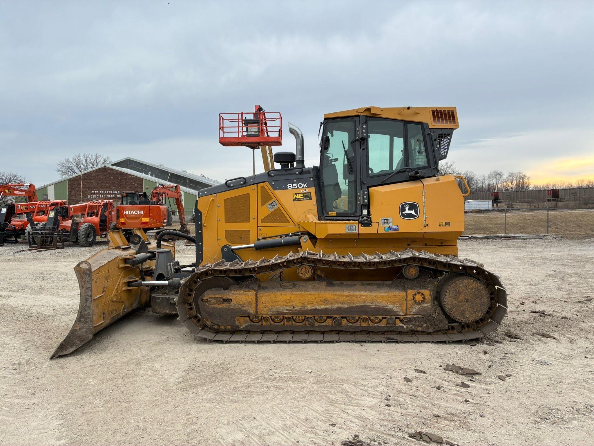 2019 John Deere 850K LGP Equipment Image0