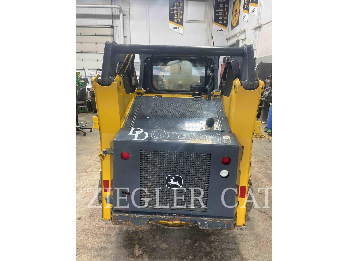 2019 John Deere 317G Equipment Image0