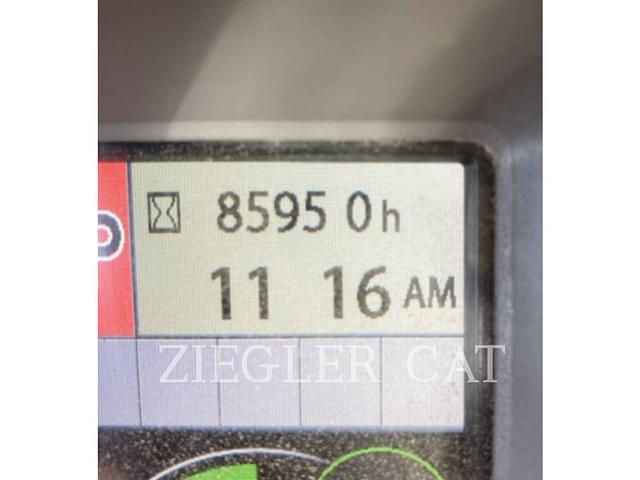 Image of John Deere 470G LC equipment image 2