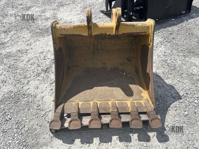 Image of John Deere X771673 equipment image 1