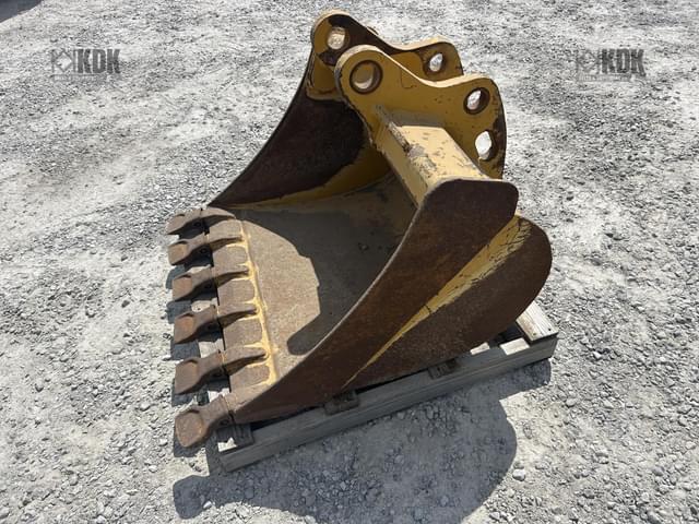 Image of John Deere X771673 equipment image 2