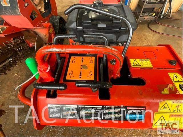 Image of Ditch Witch C16X equipment image 3