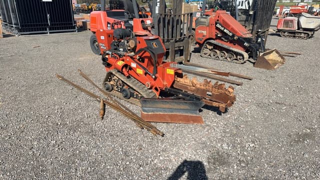 Image of Ditch Witch C24X equipment image 2