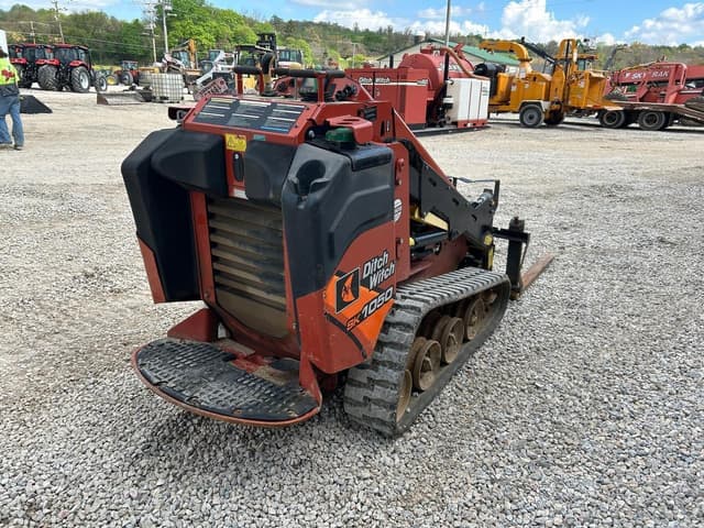 Image of Ditch Witch SK1050 equipment image 3