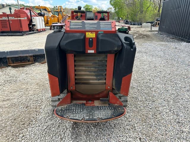 Image of Ditch Witch SK1050 equipment image 2